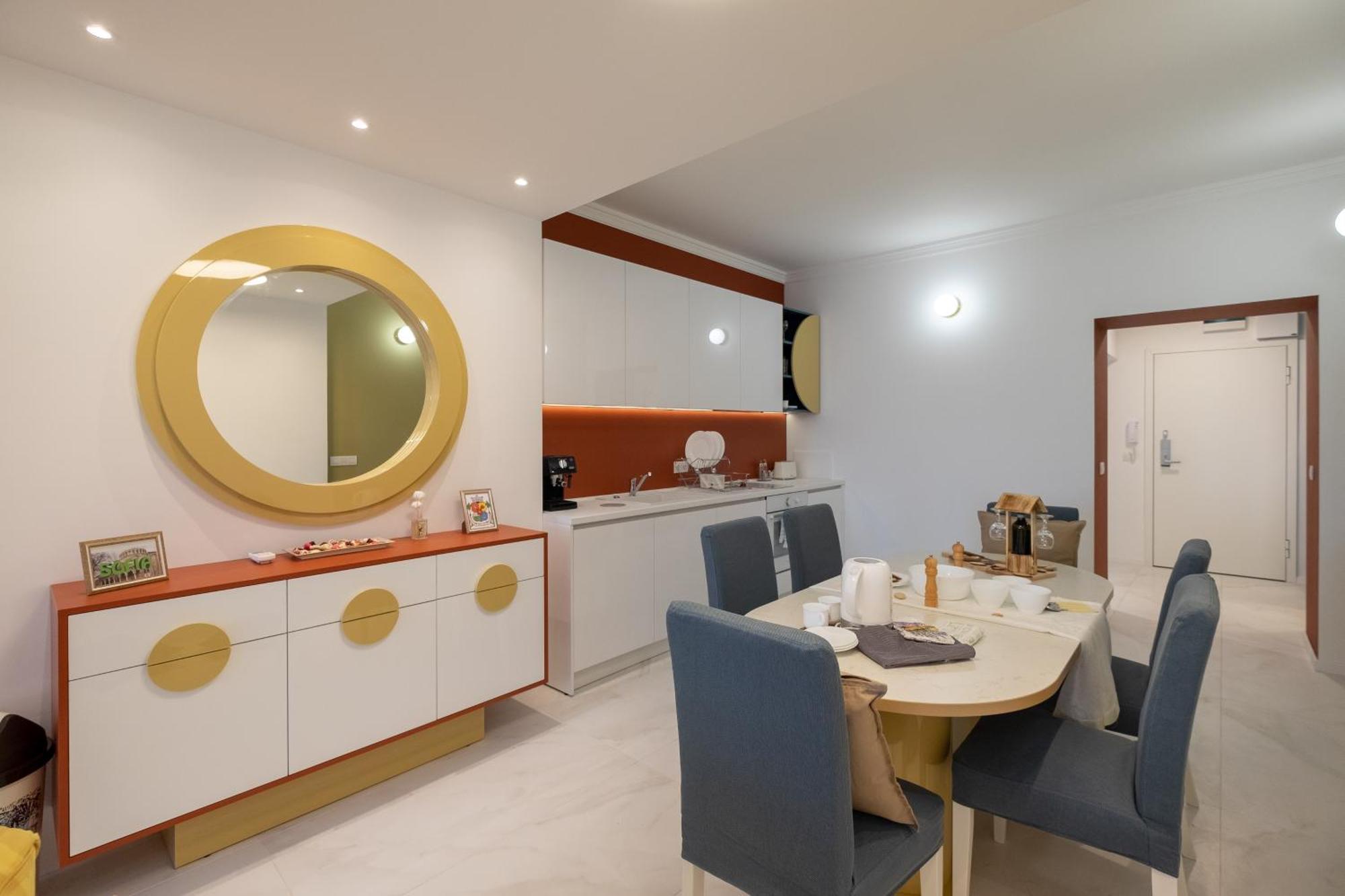 Apartment Lux 3bd-2ba On Vitosha Boulevard