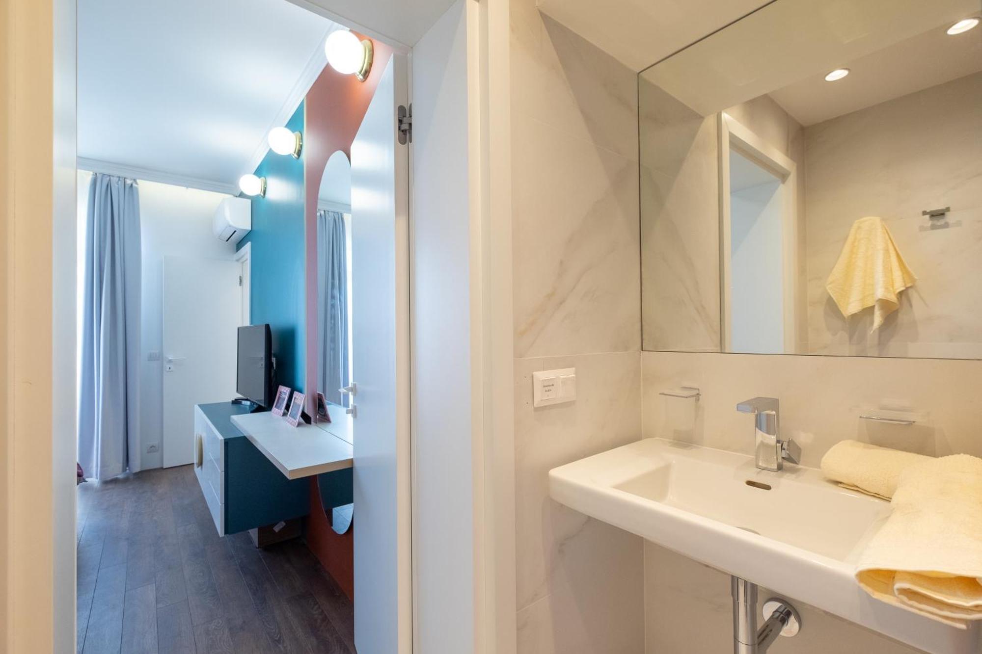 Lux 3bd-2ba On Vitosha Boulevard Sofia