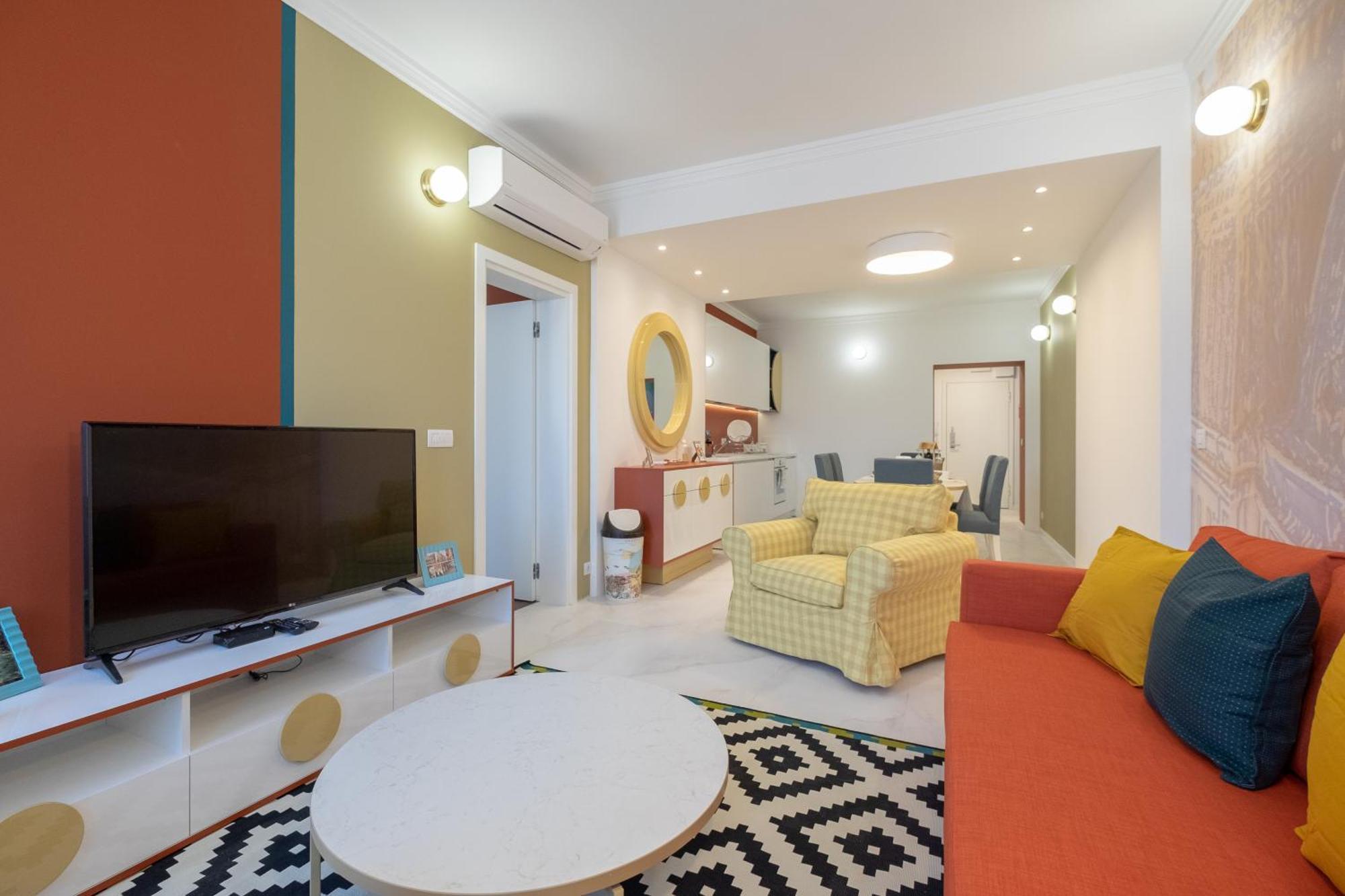 Lux 3bd-2ba On Vitosha Boulevard *
