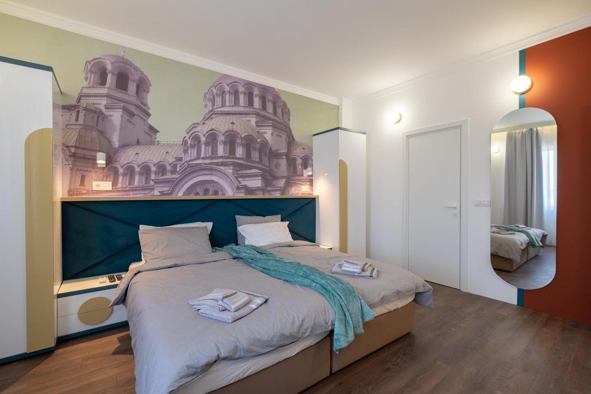 Lux 3bd-2ba On Vitosha Boulevard